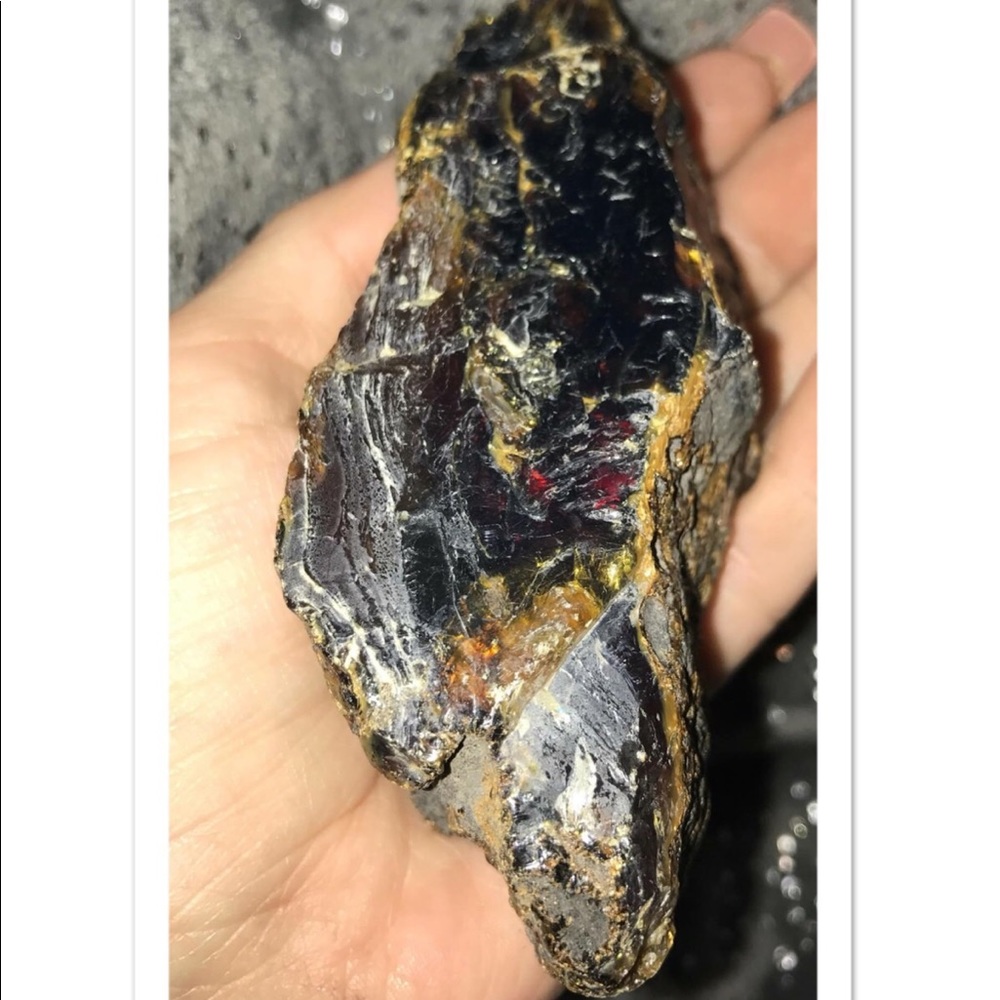 RARE 96 gram Blue Amber from Indonesia - Picture 6 of 6